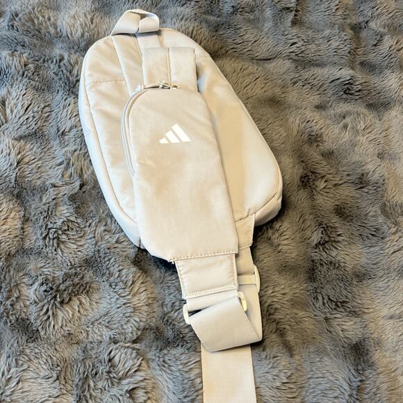 Adidas Essentials 3 Sling Crossbody Bag Unisex Beige Small Bag - Picture 3 of 4